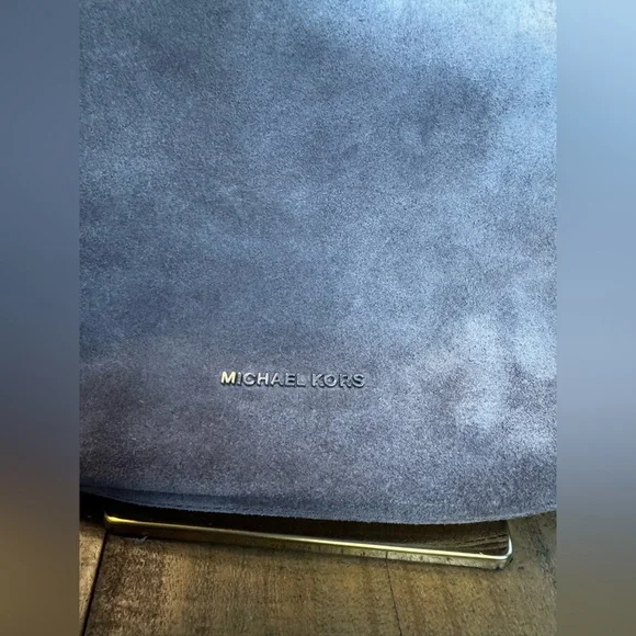 Michael Kors Fringe Crossbody in Suede with Zipper - Picture 3 of 15